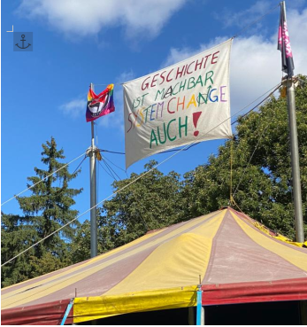 Exkursion ins „System Change Camp“ im Grüneburgpark